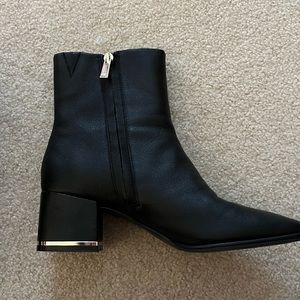 Kenneth Cole Boots